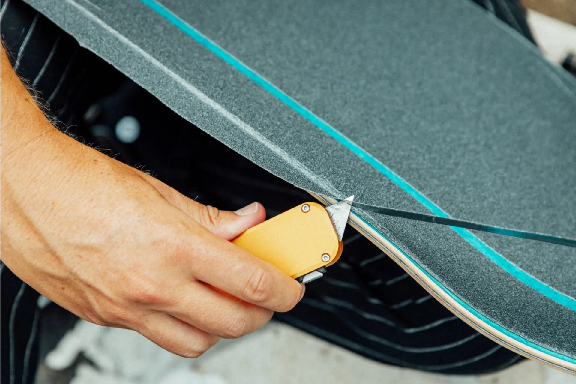 The James Brand The Palmer Utility Knife 2