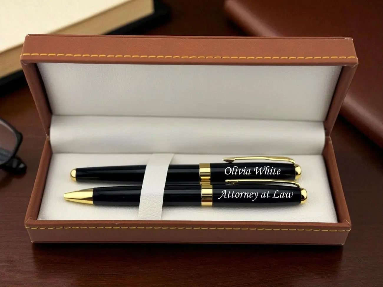 How to Choose Perfect Gift Ideas for Lawyers: A Stress-Free Guide