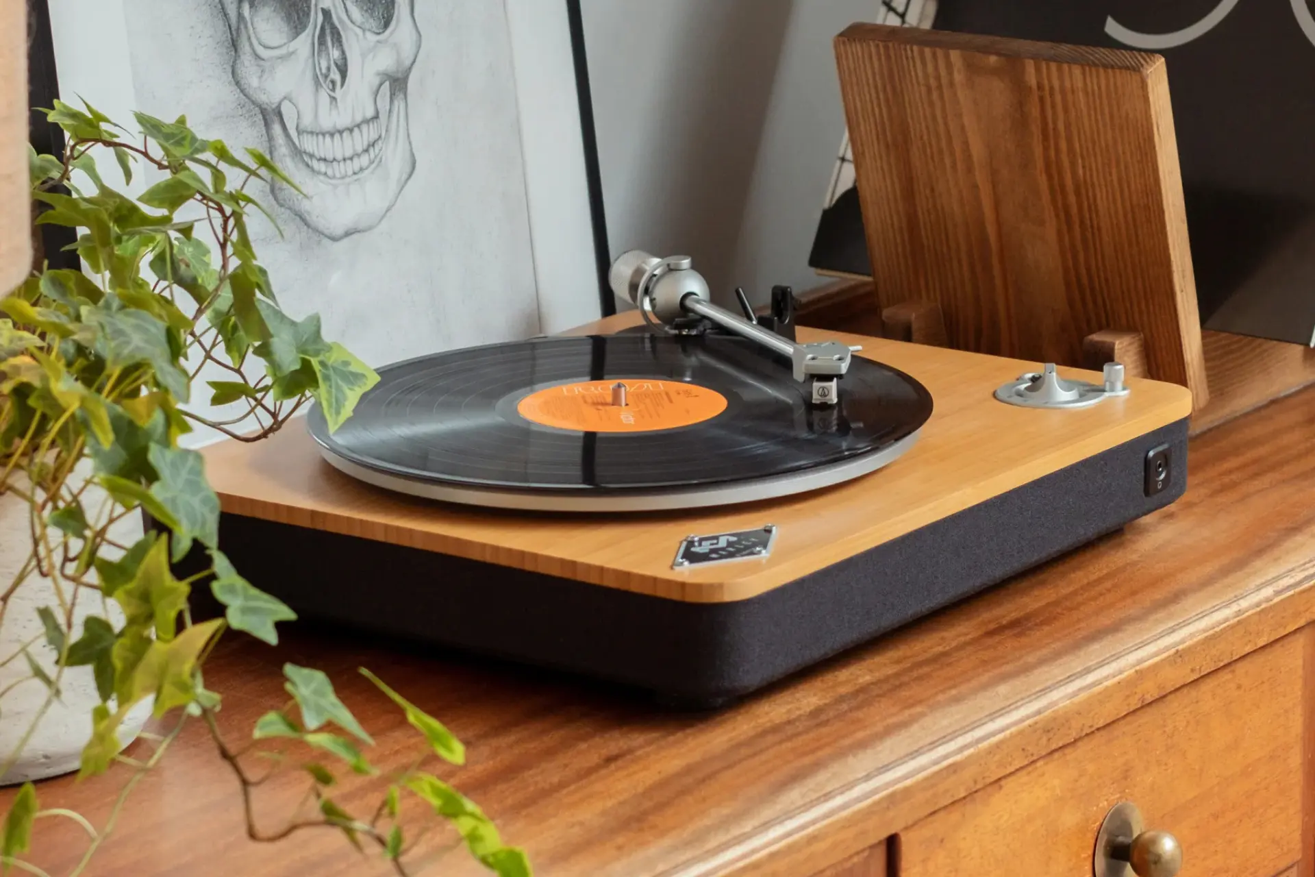 House of Marley Stir It Up Wireless Turntable 2